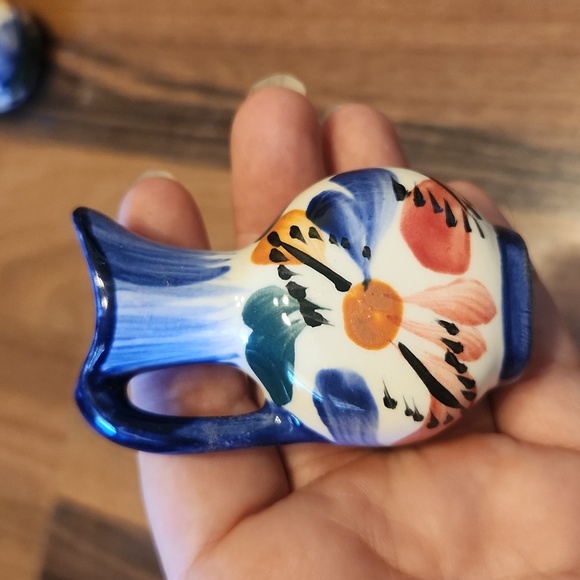 Arte Giancarlo Honduras Hand Painted Mini Flower Bud Vases, Set of Three - Picture 2 of 15